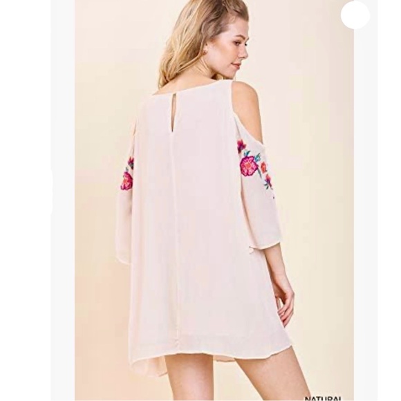 NWT Off Shoulder Floral Embroidered Mini Dress by Umgee. S - Picture 4 of 16